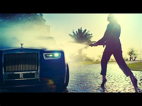 rolls royce commercial headline